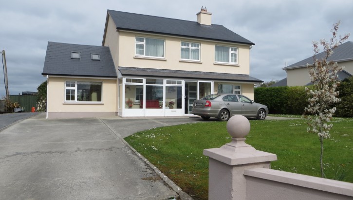 Castlecreevey, Corrandulla, Co. Galway. Castlecreevey, Corrandulla, Co. Galway.