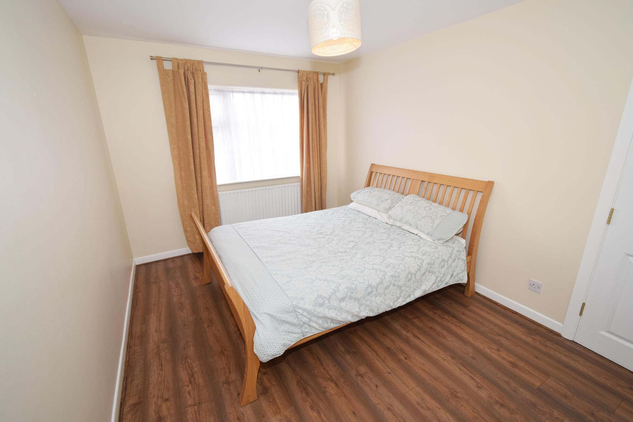 36 Glenanail Drive, Riverside, Galway. Lynch Auctioneers, Galway.