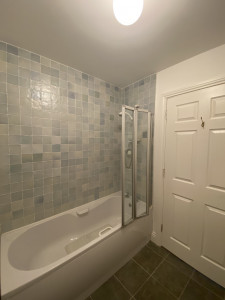 Main Bathrooma