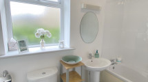 Main BAthroom 2